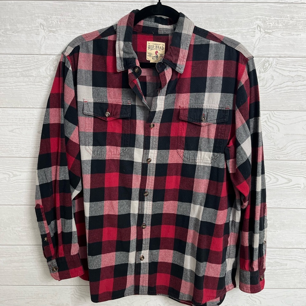 Red Head Brand Men’s Black & Red Checkered Flannel Button Down Shirt. Size L